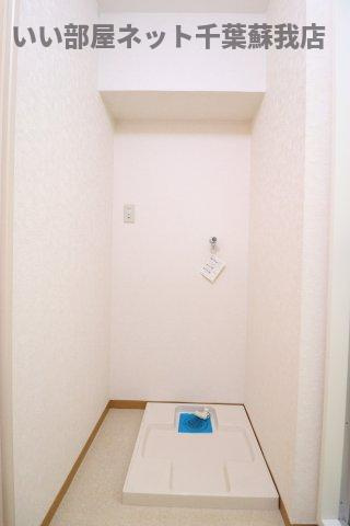 サンライズ鎌取の洗面所|スペースが確保できる洗面所です