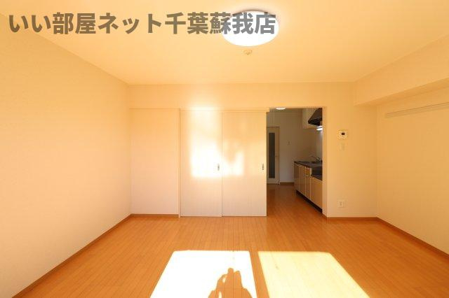 サンライズ鎌取の居間・リビング|おしゃれな居間です