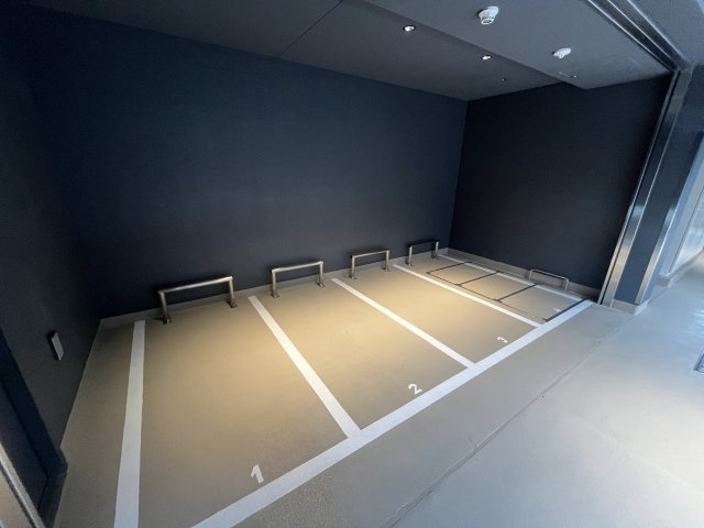 シーズンフラッツ押上フィオーレの駐車場