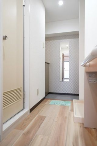 ライオンズマンション西が丘南の玄関