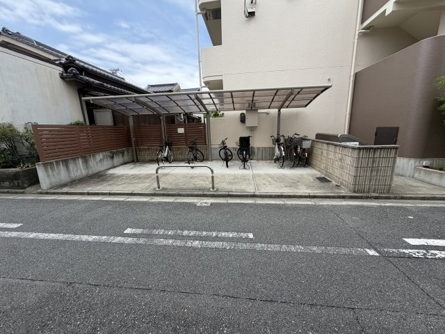 マンションにぎわいの駐車場