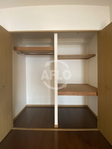 アーデン南森町の収納|アーデン南森町　クローゼット