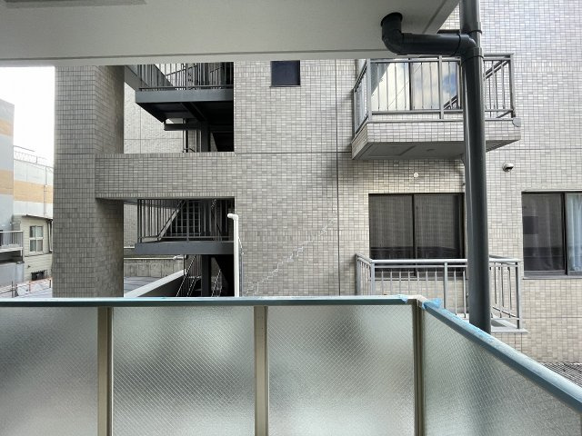 セレニテ神戸ミラクのバルコニー