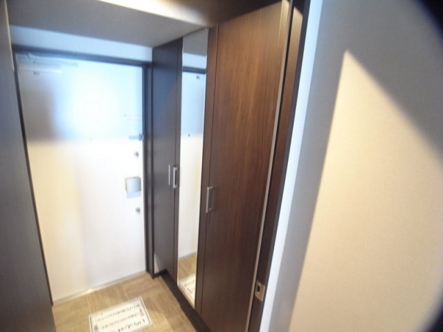 ブエナビスタ神戸三宮の玄関
