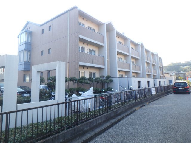 ソレーユ西宮の外観