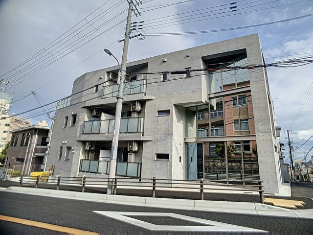 エカルラート青谷の外観