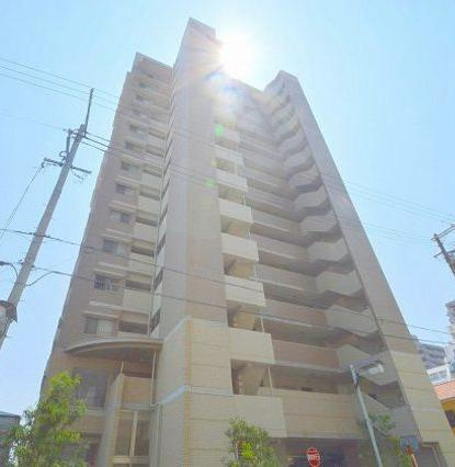ロイヤル西宮駅前アイシスの外観