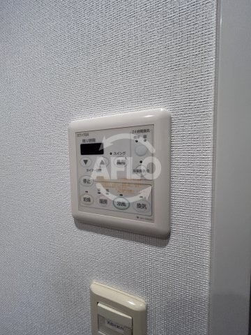 セレッソコート新大阪の洗面所|セレッソコート新大阪　浴室乾燥機