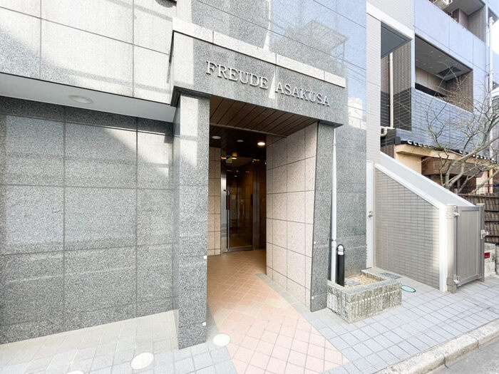 FREUDE　ASAKUSAのエントランス