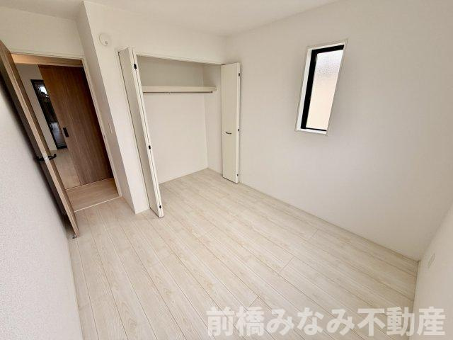 【新築平屋】北群馬郡榛東村新井　限定１棟　グラファーレ　新築建売の洋室|使い勝手のいい洋室です