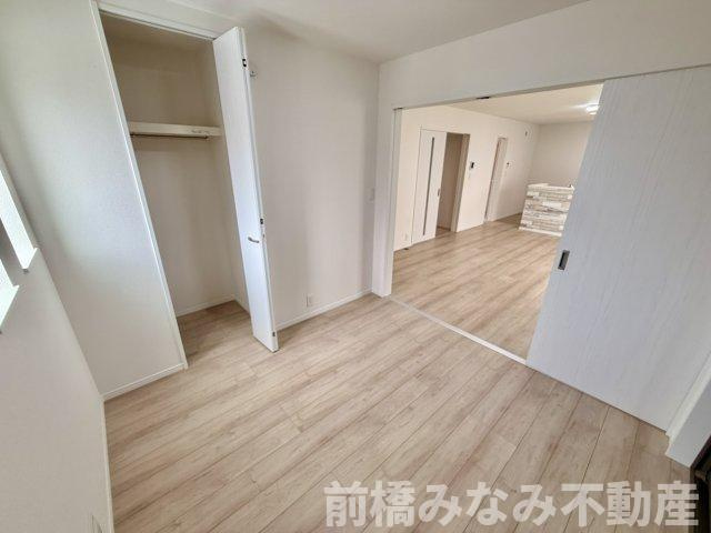 【新築】渋川市石原　A号棟(全３棟)　ハートフルタウン　新築建売分譲の洋室|スタンダードな洋室です