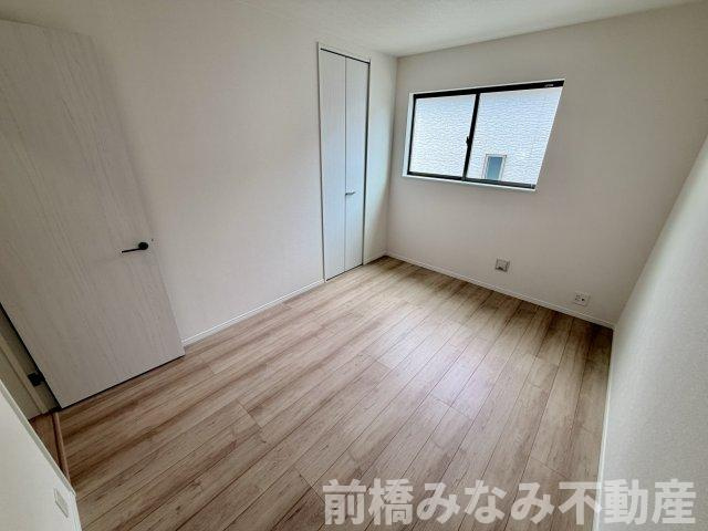 【新築】渋川市石原　A号棟(全３棟)　ハートフルタウン　新築建売分譲の洋室|きれいな洋室です