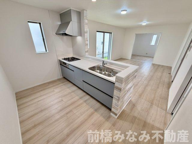 【新築】渋川市石原　A号棟(全３棟)　ハートフルタウン　新築建売分譲のキッチン|お料理しやすいキッチンです