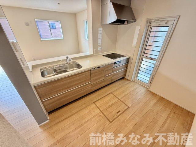 【新築】前橋市龍蔵寺町　２号棟(全３棟)　ブルーミングガーデン　新築建売分譲のキッチン|キッチンです