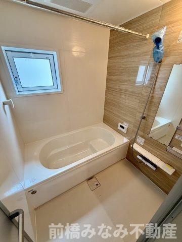 【新築】前橋市龍蔵寺町　２号棟(全３棟)　ブルーミングガーデン　新築建売分譲の浴室|コンパクトで使いやすいお風呂です