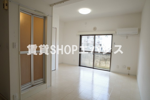 【寝室】 | オネスティ大久保弐番館