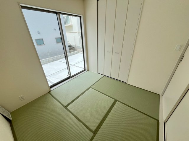 リーブルガーデン与那原町与那原 2号棟（全4棟）の和室