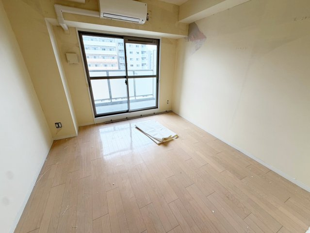 吹田市江の木町の賃貸マンションの洋室