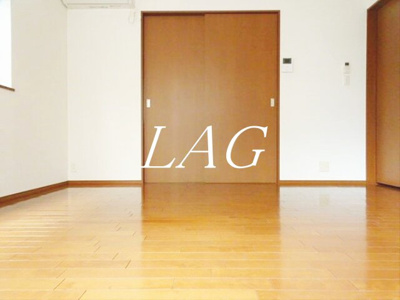 【居間・リビング】 | パインハイム | 洋室のお部屋です。