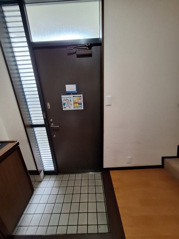 杉山メゾンの玄関