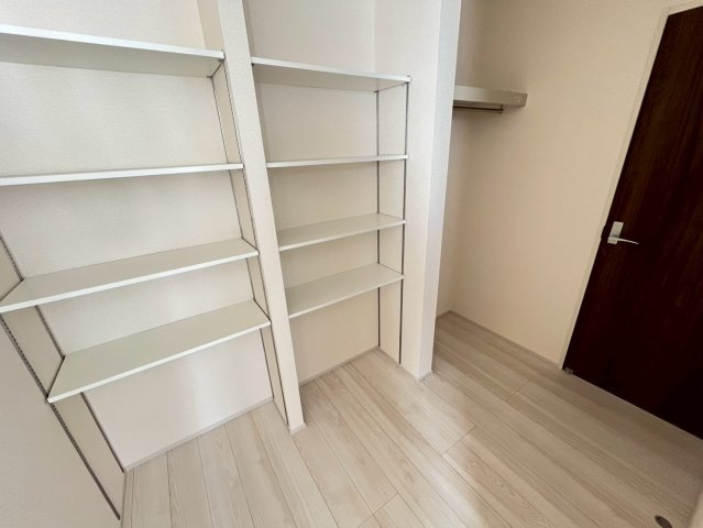 リーブルガーデン与那原町与那原 4号棟（全4棟）の収納|小物を収納するのに便利です