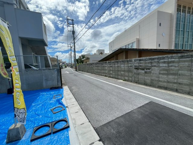 リーブルガーデン与那原町与那原 4号棟（全4棟）の前面道路含む現地写真|前面道路含む現地写真です