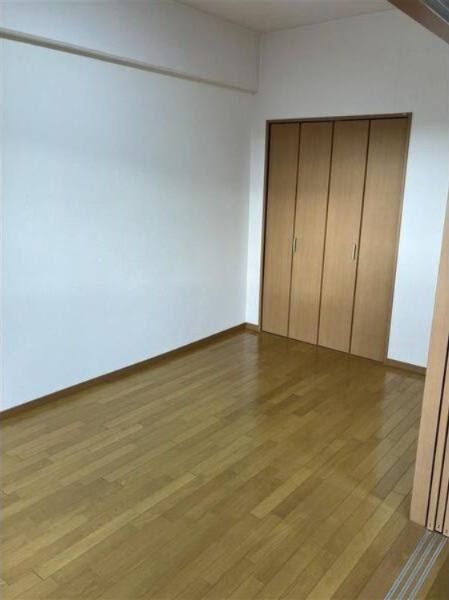 NHオランジュの寝室|別部屋反転間取の写真となります。
