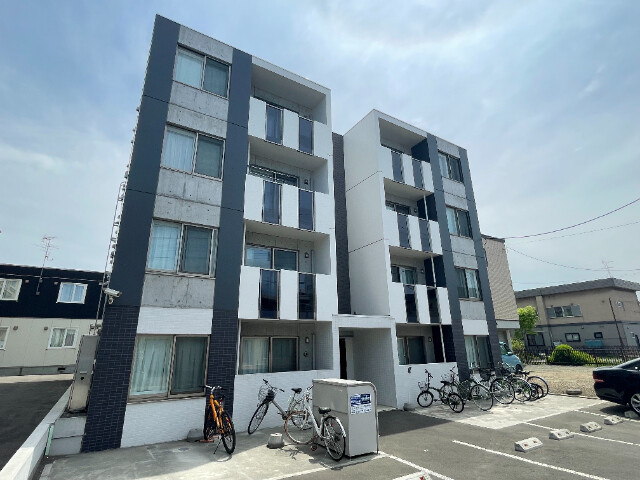 ＧｒａｎｄＲａｖｉｎｅ八軒