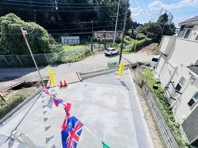 柏市中新宿３丁目新築戸建の展望|バルコニーより南側眺望・南側駐車スペースで日当たり良好♪