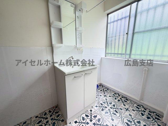 【独立洗面台】 | 呉市広長浜４丁目の中古戸建て！ | 使いやすい独立洗面台です