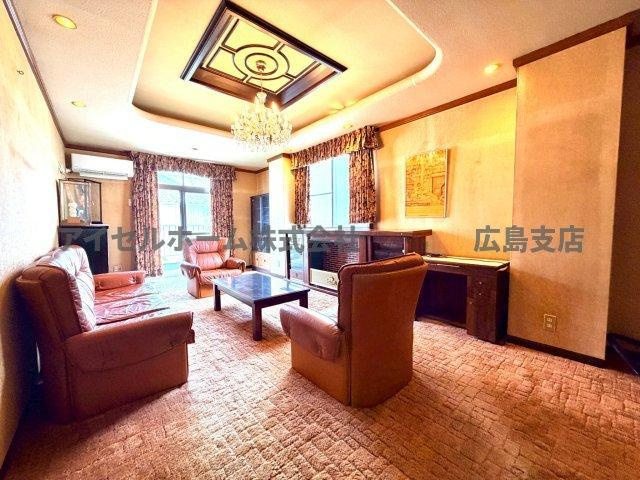 【洋室】 | 呉市広長浜４丁目の中古戸建て！ | 応接室として使える洋室です