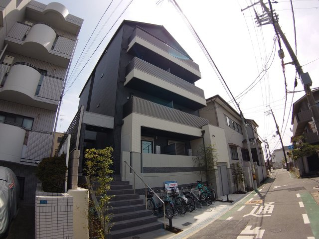 【外観】 | ウェルスクエア池田石橋3