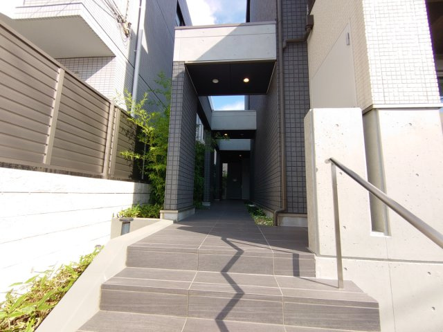 【エントランス】 | ウェルスクエア池田石橋3