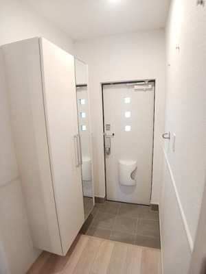 【玄関】 | カファーラ・Ｎ | 毎日通る玄関はこちらです