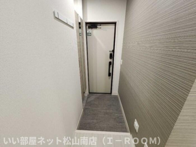 【玄関】 | アウェーナス朝美