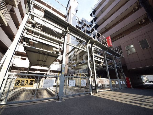 グランディールNAMBAの駐車場|グランディールNAMBA　駐車場