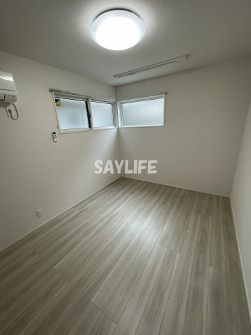 タカイダモトマチの内装