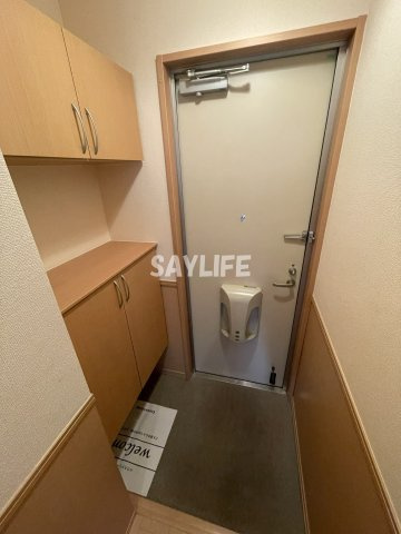 セジュール稲田本町の玄関