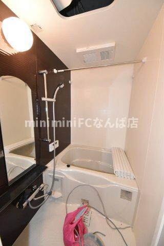 大阪市浪速区日本橋４丁目の賃貸マンションの浴室