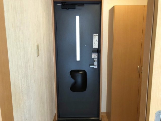 エレゼタウンⅡの玄関|シューズボックス付きの玄関です☆