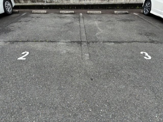 コートクレールの駐車場|駐車スペースもあります☆