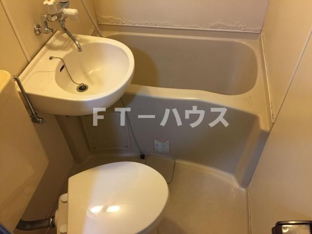 ハイツひらまつの浴室