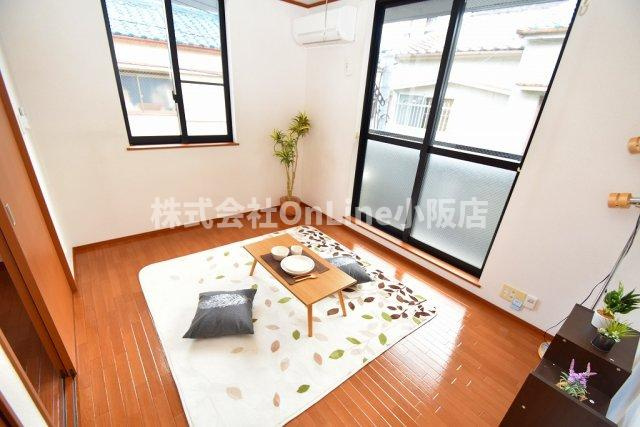 東大阪市岩田町１丁目の賃貸マンションの洋室