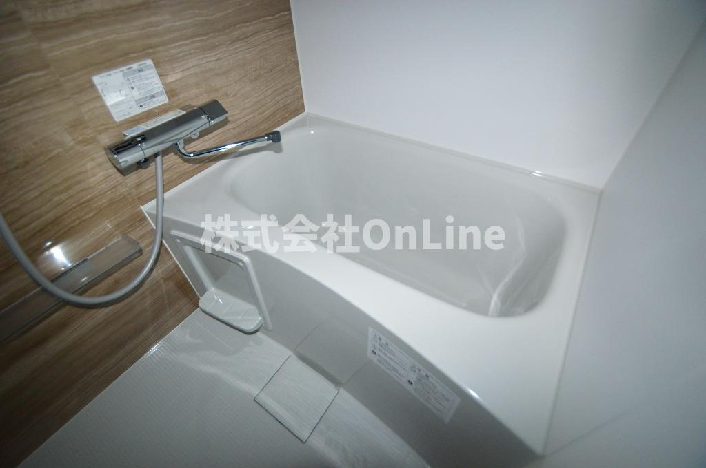 東大阪市本庄２丁目のアパートの浴室