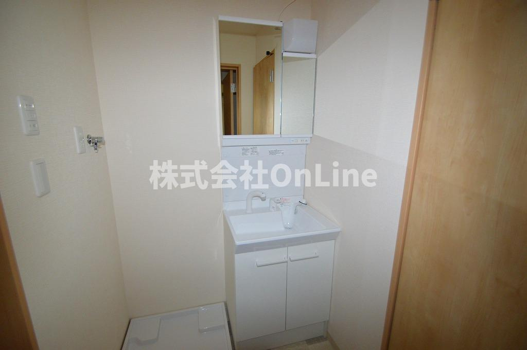 東大阪市本庄２丁目のアパートの洗面所