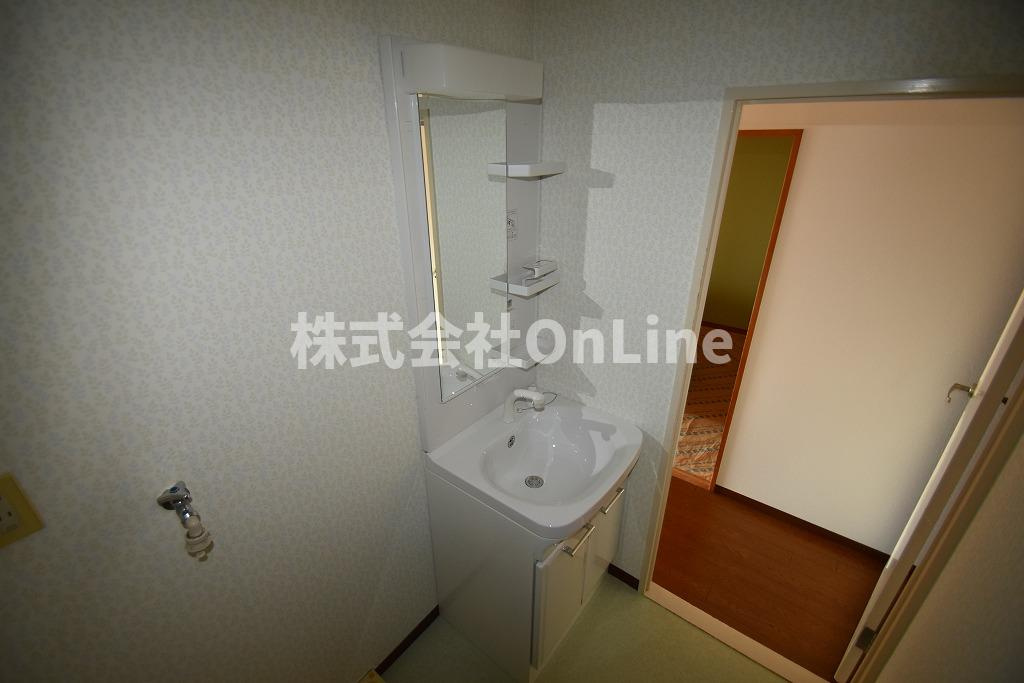 東大阪市御幸町の賃貸マンションの独立洗面台