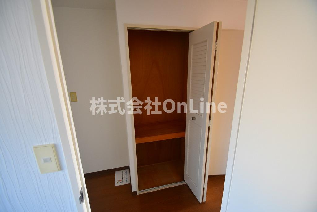 東大阪市御幸町の賃貸マンションの収納