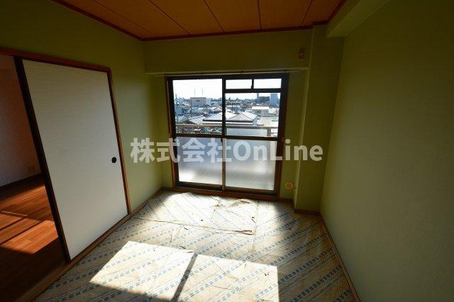 東大阪市御幸町の賃貸マンションの和室