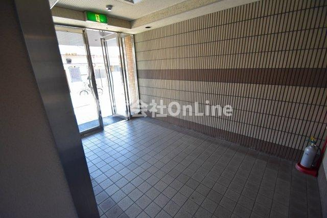 東大阪市御幸町の賃貸マンションのロビー