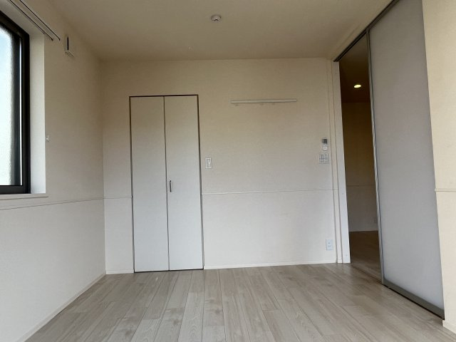 ＫＯＭＩＮＡＭＩ　ＭＡＩＳＯＮ　ＮＯＮＯの寝室